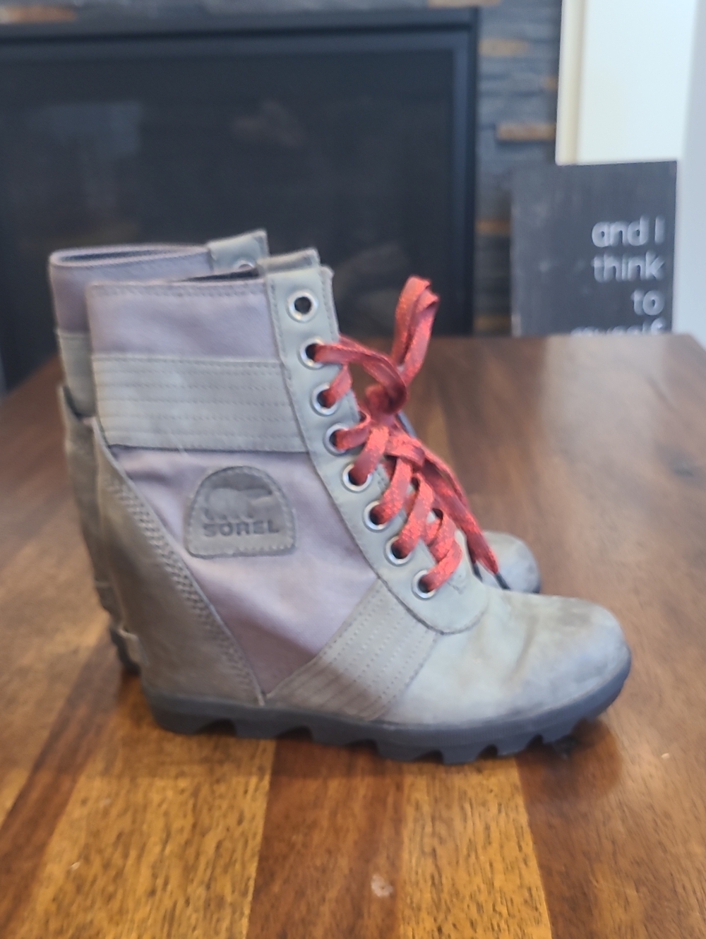 Sorel Women's Lexie Wedge Size 6.